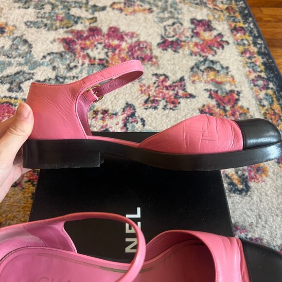 Authentic Chanel 2023 Interlocking CC Logo D'Orsay Flats - Picture 10 of 15